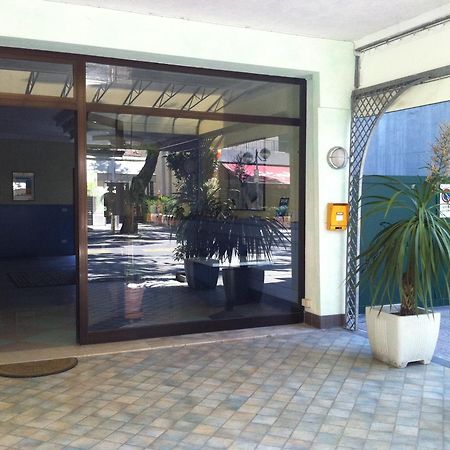 Hotel Olanda ลิโดดิเยโซโล ภายนอก รูปภาพ
