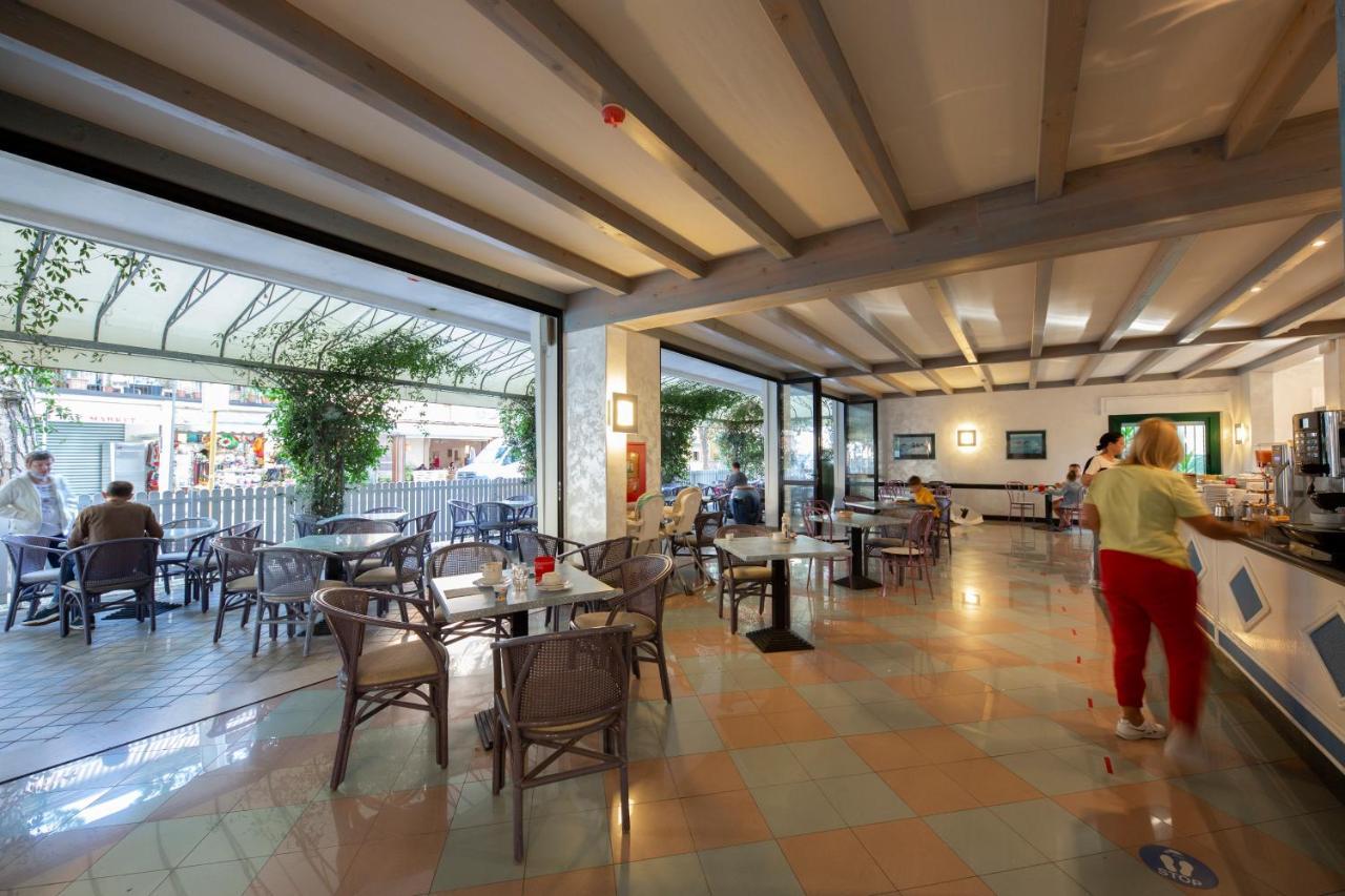 Hotel Olanda ลิโดดิเยโซโล ภายนอก รูปภาพ